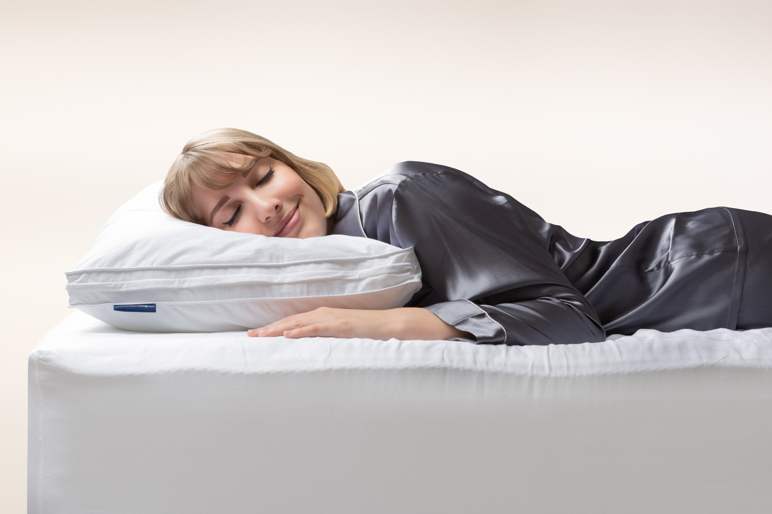 GM-Pillows-Microfibre-Lifestyle-1500×1000-5